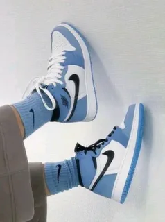 Sneakers - Ad posted by amuse