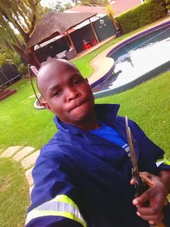 Good day I&#39;m looking for garden job