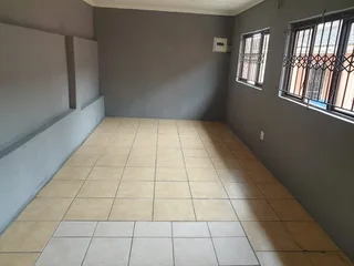 Outbuilding for rent