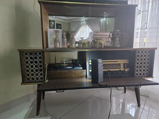 Omega Golden eagle music system