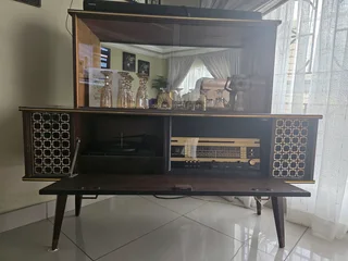 Omega Golden eagle music system