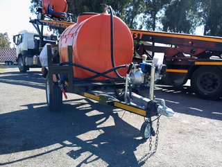 1000L Plastic fire fighting mobile tank trailer