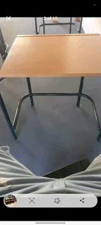 SINGLE  DESK