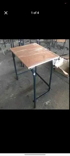 SINGLE  DESK