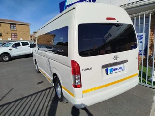 Toyota Quantum 2.5 D-4D 14-Seater Bus, White with 40808km, for sale!