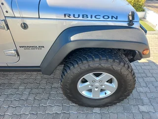 Jeep Wrangler Unlimited 3.6 Rubicon AT, Grey with 154000km, for sale!