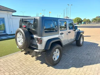 Jeep Wrangler Unlimited 3.6 Rubicon AT, Grey with 154000km, for sale!