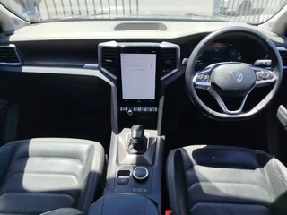 Volkswagen Amarok MY23 3.0 V6 Style D Cab 4Motion 10AT, Black with 45800km, for sale!