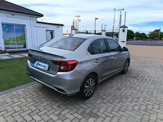 Honda Amaze 1.2 Comfort CVT, Silver with 65000km, for sale!