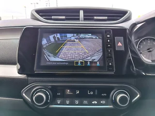 Honda Amaze 1.2 Comfort CVT, Silver with 65000km, for sale!