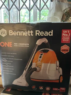 Bennet Read Vacuum cleaner