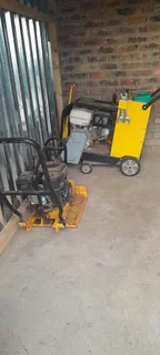 Concrete Cutter (dfs400) Mac-afric + Plus 400mm Asphalt Blade