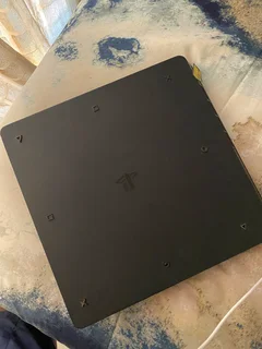 PS4 Slim, 3 games &amp; 2 controllers