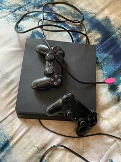 PS4 Slim, 3 games &amp; 2 controllers