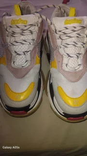 Sneakers - Ad posted by Nomsa portia Ngcobo