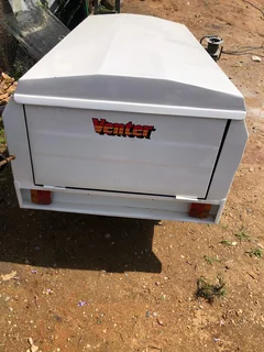 2005 - Ad posted by Johnny