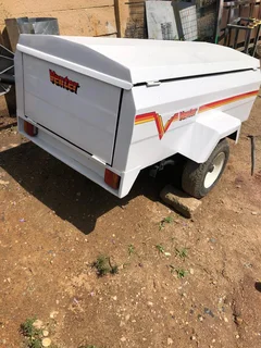 2005 - Ad posted by Johnny