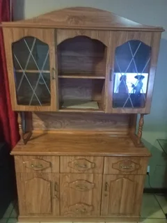 Glass & Cutlery cabinet