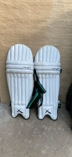 R600. Kookaburra cricket bag including leg bads