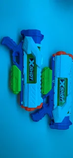 2 x shot water blasters.   R400