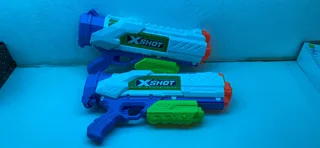 2 x shot water blasters.   R400