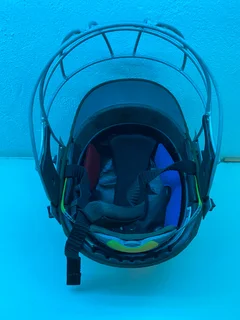 R800. GM Cricket helmet plus puma cricket gloves