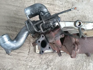 Nissan Navara Engine Parts, Injectors, diesel pump, camshaft, block with posting, crankshaft