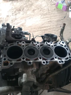 Nissan Navara Engine Parts, Injectors, diesel pump, camshaft, block with posting, crankshaft