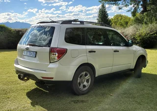 2010 Subaru Forester SUV, 4x4