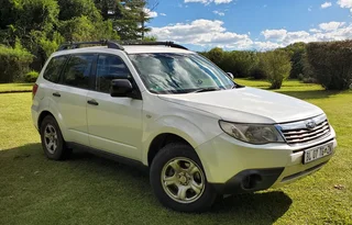 2010 Subaru Forester SUV, 4x4