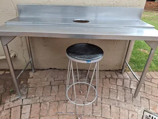 Steel table & chair