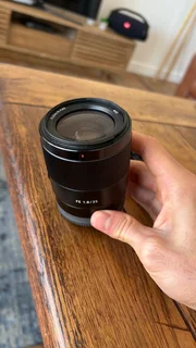 Sony FE 35mm f/1.8 Lens – Excellent Condition (9/10)
