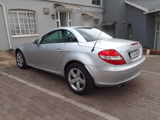 2005 Mercedes-Benz SLK-Class Convertible