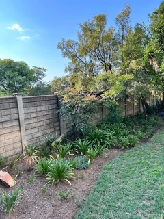 Palisade Cement Fencing