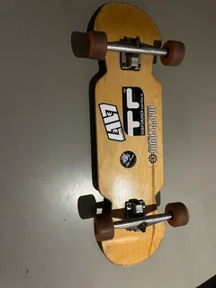 Skateboard and longboard