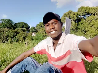 I&#39;m a Malawian guy seeking for a job as a gardener, shop assistant or warehouse