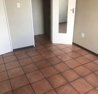 Large Room to Rent in Sunnyside