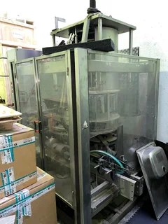 Capping machine