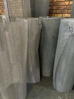 Selling 30m roll of 12.5 hole ×2mm wire thickness stainless steel