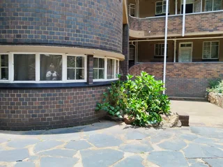 To Rent  a 257m² of Family-Friendly Living - 4 Bed 2 Bath in a Secure Complex