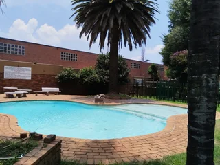 To Rent  a 257m² of Family-Friendly Living - 4 Bed 2 Bath in a Secure Complex