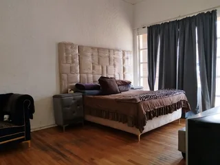 To Rent  a 257m² of Family-Friendly Living - 4 Bed 2 Bath in a Secure Complex