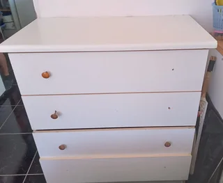 Chest of Drawer
