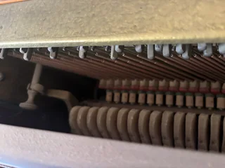 Rippen Upright Piano – Mahogany Finish