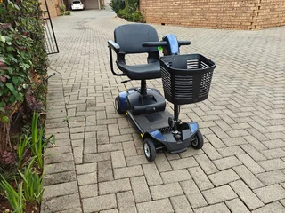 Go-Go Elite Traveller LX Mobility Scooter – Standard Model