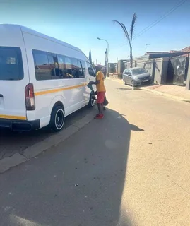 White Toyota Quantum 2.5 D-4D 10-Seater Bus with 369000km available now!