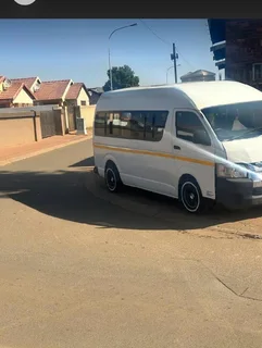 White Toyota Quantum 2.5 D-4D 10-Seater Bus with 369000km available now!