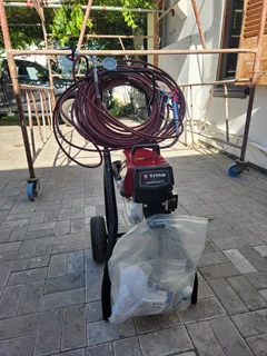 Paint Spraying Machine