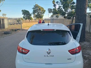 Renault Clio turbo blaze