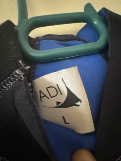 Wetsuit - Ad posted by Vanvan